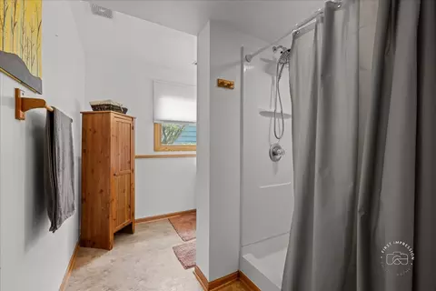 Bath - 1610 Heather Dr, Aurora, IL 60506 photo 4 of 4