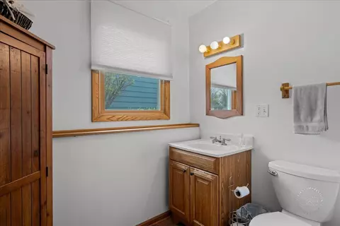 Bath - 1610 Heather Dr, Aurora, IL 60506 photo 3 of 4