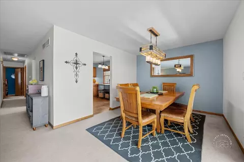 Dining - 1610 Heather Dr, Aurora, IL 60506 photo 1 of 2