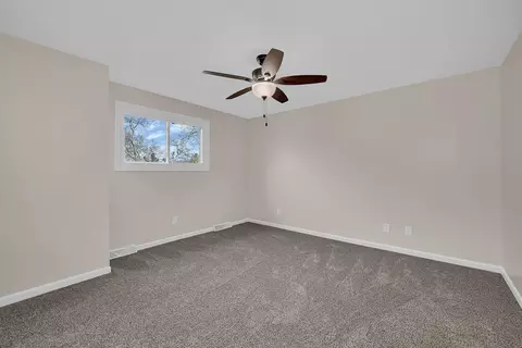 Bedroom - 2380 Chestnut Ln, Morris, IL 60450 photo 6 of 9