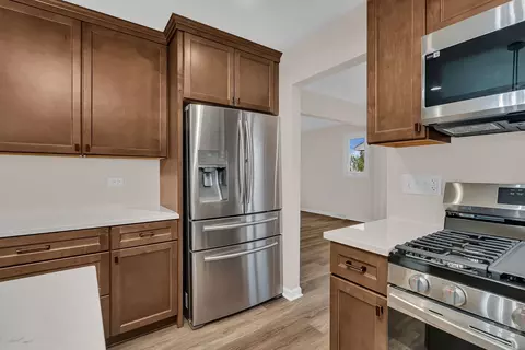 Kitchen - 2380 Chestnut Ln, Morris, IL 60450 photo 4 of 7