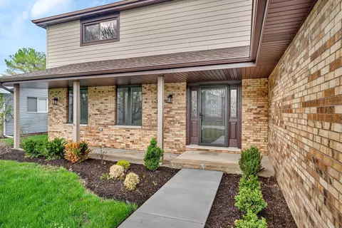 Exterior - 2380 Chestnut Ln, Morris, IL 60450 photo 5 of 8