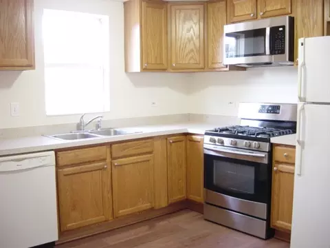 Kitchen - 26151 W Ingleside Ave, Ingleside, IL 60041 photo 1 of 6