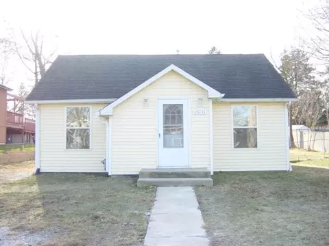 Exterior - 26151 W Ingleside Ave, Ingleside, IL 60041 photo 1 of 7