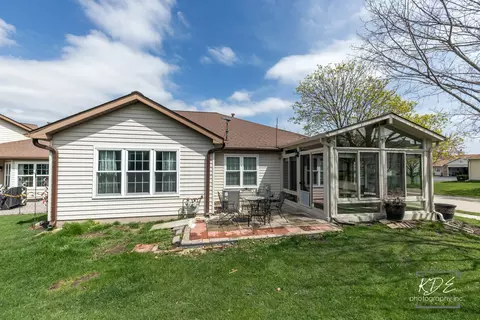 Exterior - 21210 Silktree Cir, Plainfield, IL 60544 photo 6 of 6