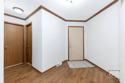Entry Way - 21210 Silktree Cir, Plainfield, IL 60544 photo 1 of 1