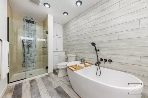 Bath - 21210 Silktree Cir, Plainfield, IL 60544 photo 2 of 3