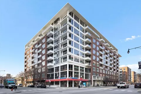 901 W Madison St #411, Chicago, IL 60607