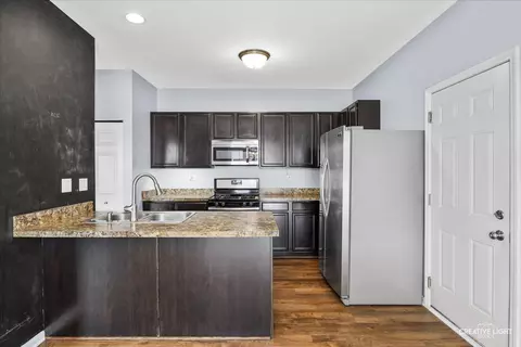3618 Hyde Park Ct, Elgin, IL 60124 photo 9