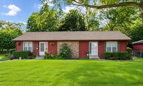 507 Woodland Ave, Wauconda, IL 60084