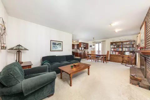 Living - 2021 Alschuler Dr, Aurora, IL 60506 photo 5 of 7