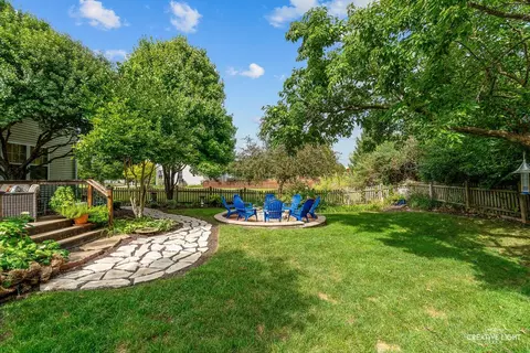 Exterior - 232 Loradale Rd, Oswego, IL 60543 photo 6 of 13