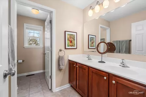 Bath - 232 Loradale Rd, Oswego, IL 60543 photo 3 of 3