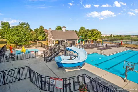 Exterior - 232 Loradale Rd, Oswego, IL 60543 photo 9 of 13