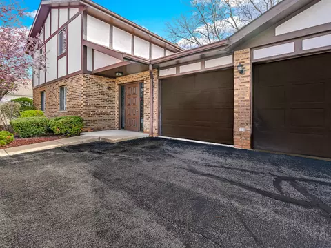 5100 W 122nd St #2B, Alsip, IL 60803
