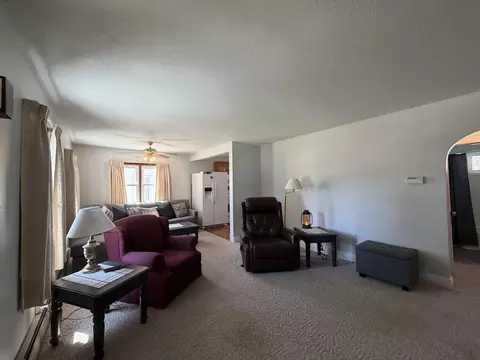 Living - 1409 S 14th St, Mattoon, IL 61938 photo 1 of 4