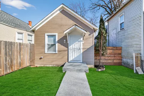 7535 S St Lawrence Ave, Chicago, IL 60619