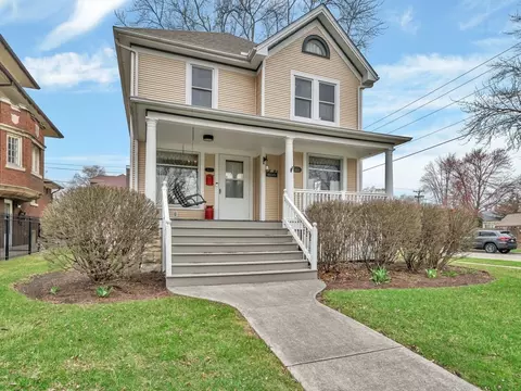 313 N Raynor Ave, Joliet, IL 60435