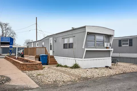 9001 S Cicero Ave S #A, Oak Lawn, IL 60453