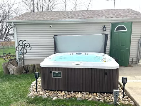 Other - 121 N Marion Ave, Bartlett, IL 60103 photo 3 of 8