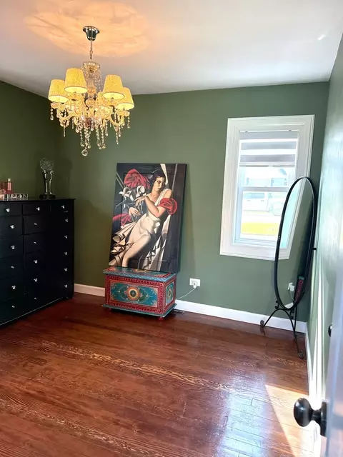 Bedroom - 121 N Marion Ave, Bartlett, IL 60103 photo 5 of 6