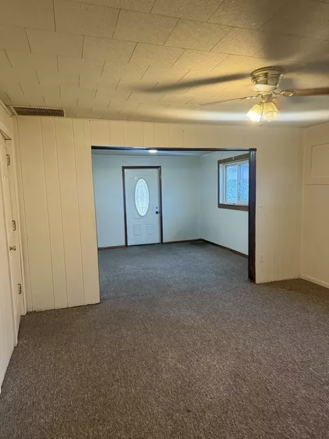 Living - 312 E 11th St, Georgetown, IL 61846 photo 4 of 4