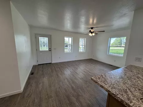 Living - 750 W 3rd St, Flora, IL 62839 photo 5 of 5