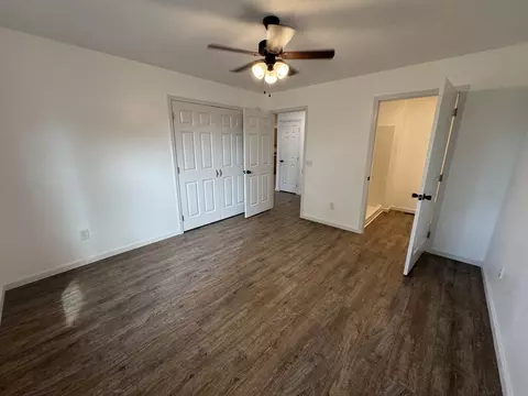 Bedroom - 750 W 3rd St, Flora, IL 62839 photo 3 of 8