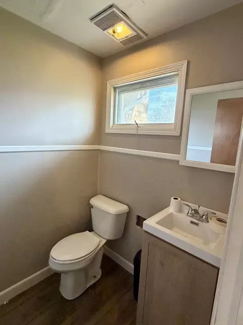 Bath - 1204 E 19th St, Sterling, IL 61081 photo 2 of 2