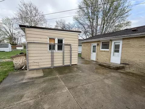 Exterior - 1204 E 19th St, Sterling, IL 61081 photo 4 of 4