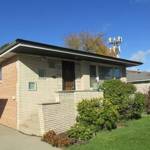 7904 Melvina Ave, Burbank, IL 60459