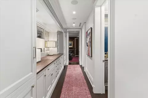Entry Way - 159 E Walton Pl #5B, Chicago, IL 60611 photo 2 of 2