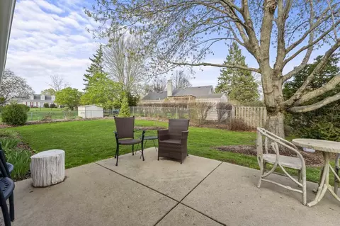 Exterior - 815 Carriage Dr, Algonquin, IL 60102 photo 5 of 6