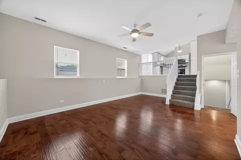 Living - 1500 Green Trails Dr, Plainfield, IL 60586 photo 6 of 7