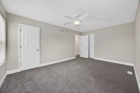Bedroom - 1500 Green Trails Dr, Plainfield, IL 60586 photo 4 of 6
