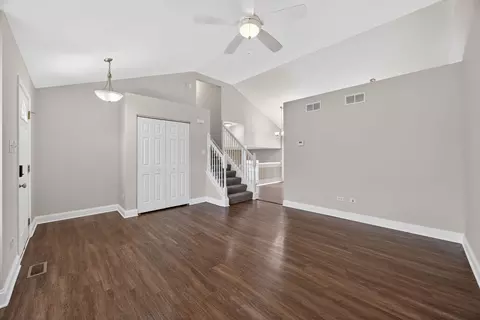 Living - 1500 Green Trails Dr, Plainfield, IL 60586 photo 3 of 7