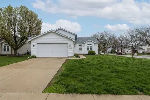 1500 Green Trails Dr, Plainfield, IL 60586
