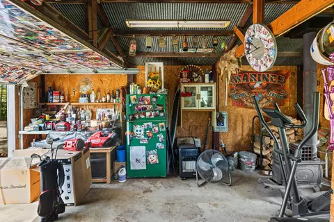 Exterior - 1140 Race Track Rd, Centralia, IL 62801 photo 7 of 9