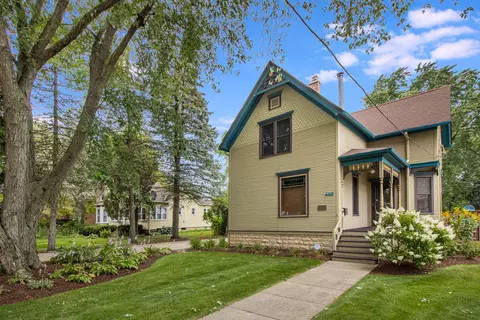 425 W Washington St, West Chicago, IL 60185