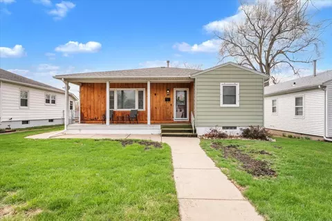 2122 N Lincoln Ave, Davenport, IA 52804