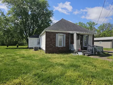Other - 607 Filbert St, Odin, IL 62870 photo 3 of 9