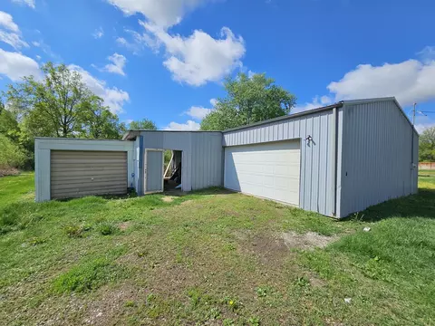 Other - 607 Filbert St, Odin, IL 62870 photo 7 of 9