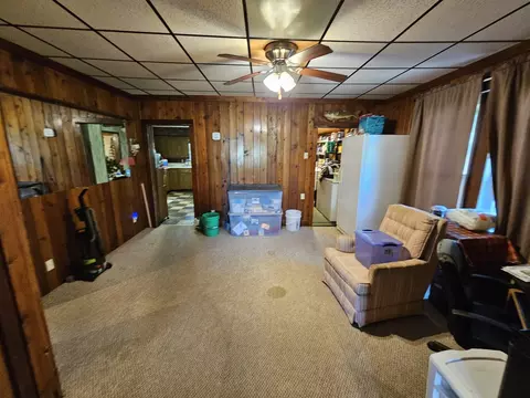 Living - 607 Filbert St, Odin, IL 62870 photo 2 of 2