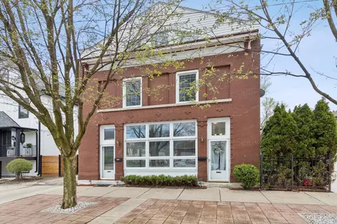 4217 W Grace St, Chicago, IL 60641