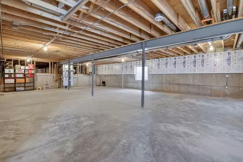Other - 669 E Byron Ave, Addison, IL 60101 photo 6 of 7
