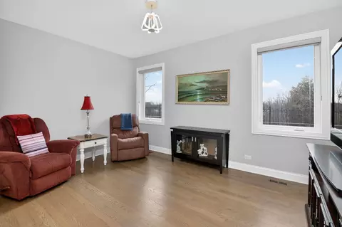 Other - 669 E Byron Ave, Addison, IL 60101 photo 3 of 7