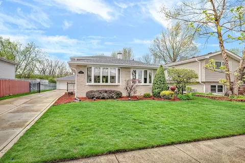 13808 Sandra Ln, Crestwood, IL 60418