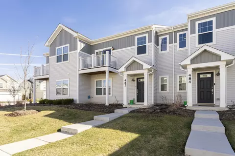 482 Comstock Rd, South Elgin, IL 60177