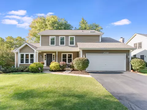2530 Cheshire Dr, Aurora, IL 60504
