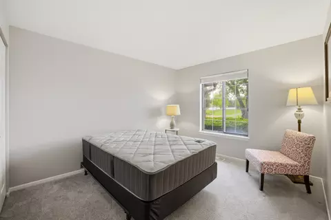 Bedroom - 1925 Golf View Dr #1A, Bartlett, IL 60103 photo 3 of 3